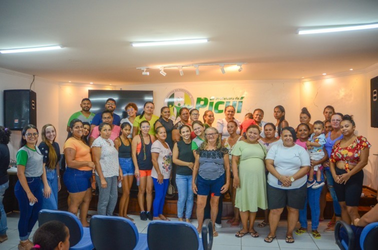 Secretaria de Assistência Social promove reunião com pais e responsáveis das crianças e adolescentes beneficiários da Proteção Social Básica de Picuí