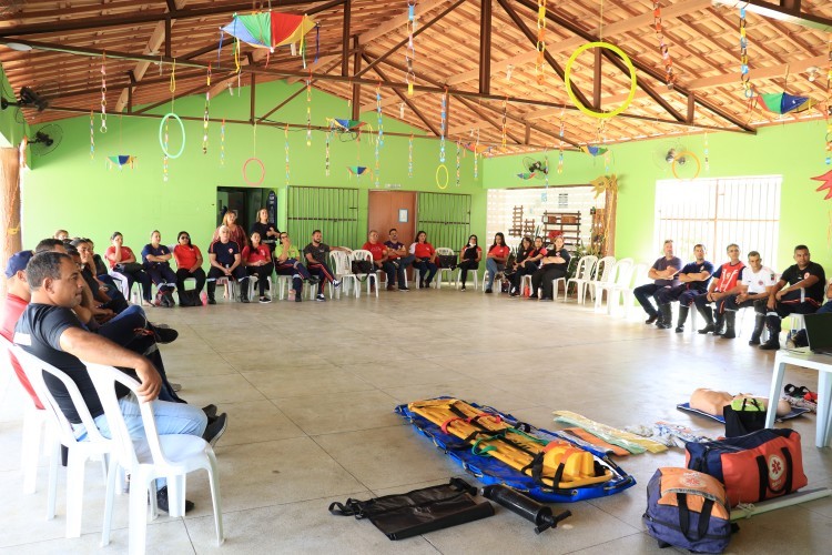 Equipes do SAMU da região participam de requalificação profissional em Picuí